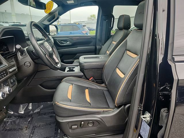 Certified 2023 GMC Yukon AT4 w/ AT4 Premium Plus Package AWD/4WD image 13