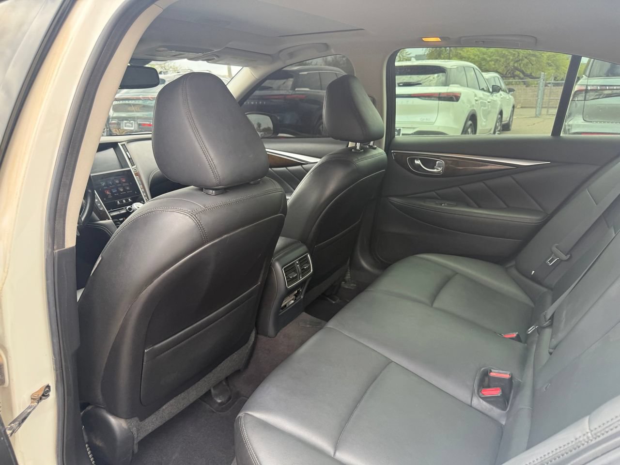 Used 2018 INFINITI Q50 Luxe w/ Cargo Package (L95) RWD image 10