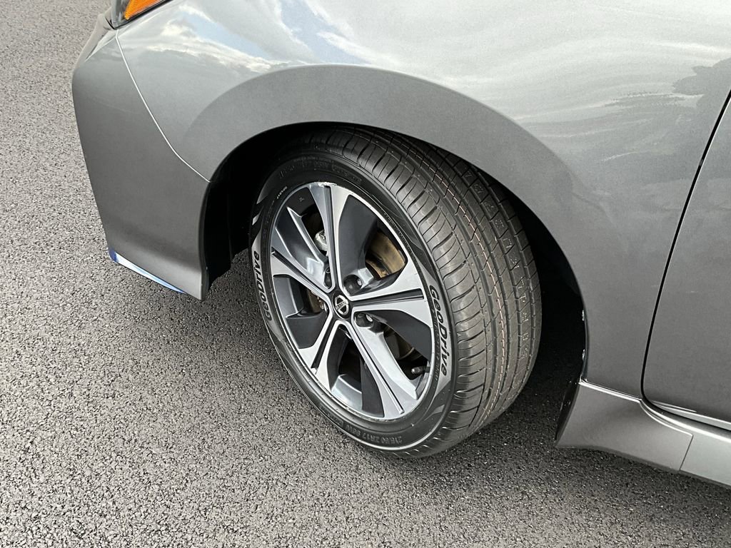 Certified 2022 Nissan Leaf SL Plus image 28
