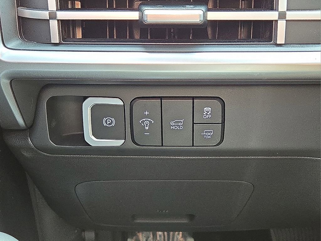 Used 2025 Hyundai Santa Fe XRT image 23