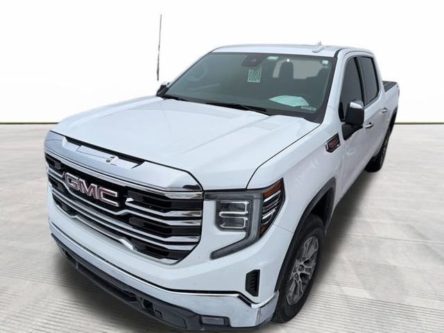 Used 2023 GMC Sierra 1500 SLT w/ SLT Convenience Package image 2
