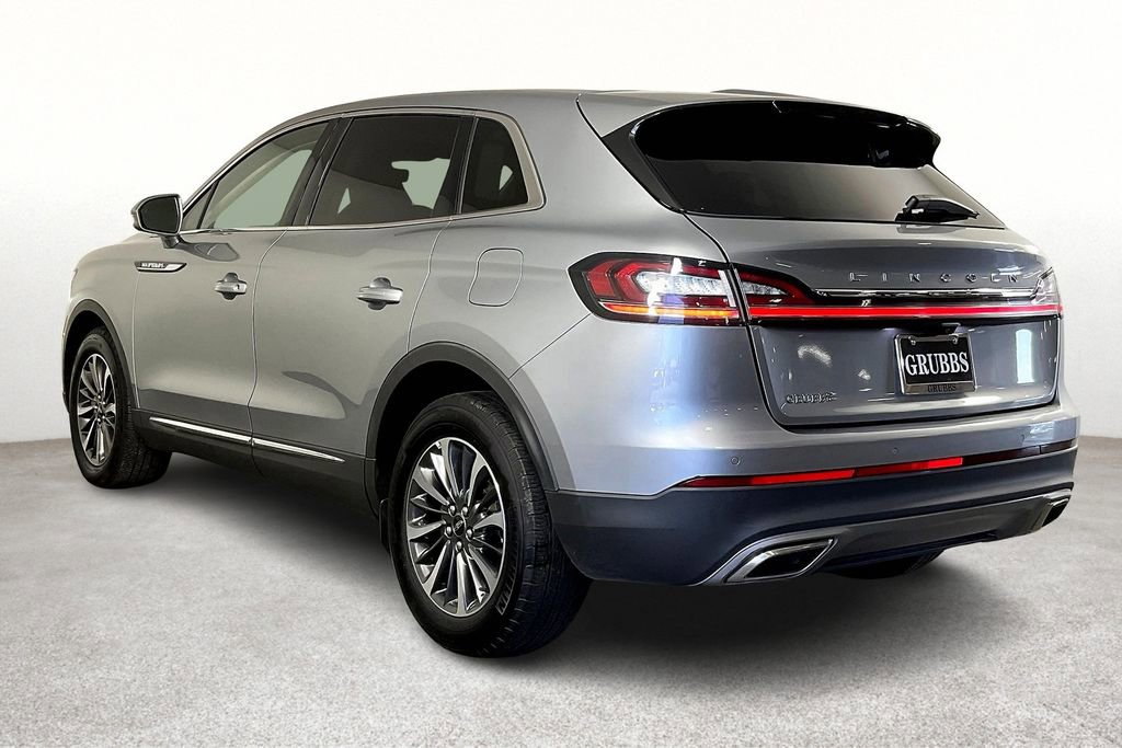 Used 2023 Lincoln Nautilus Reserve image 17