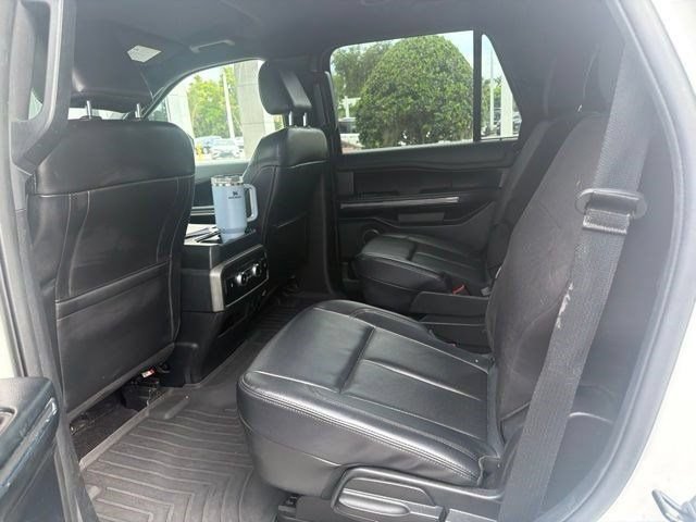 Used 2021 Ford Expedition XLT RWD image 4