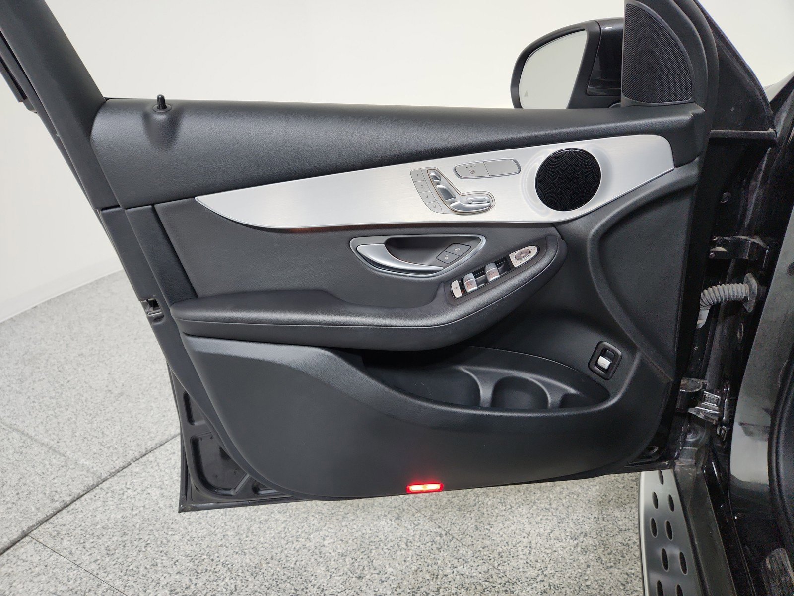 Certified 2022 Mercedes-Benz GLC 300 image 21