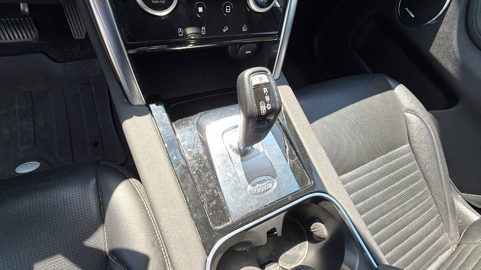 Used 2020 Land Rover Discovery Sport S image 29