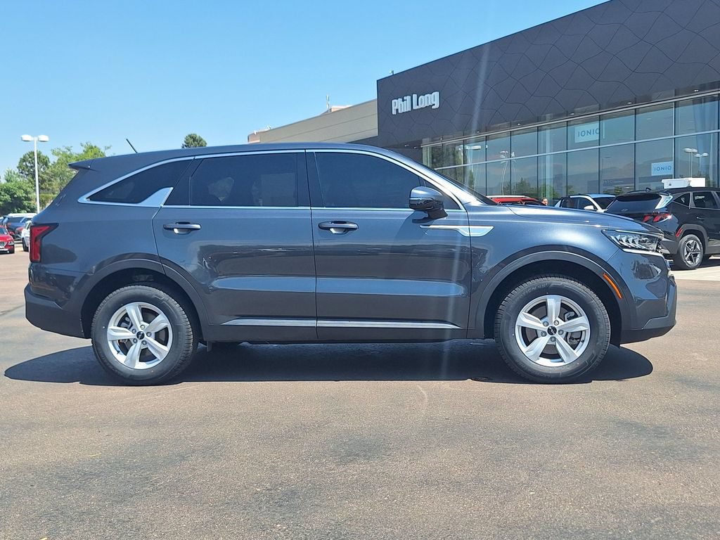 Used 2023 Kia Sorento LX AWD/4WD video 2