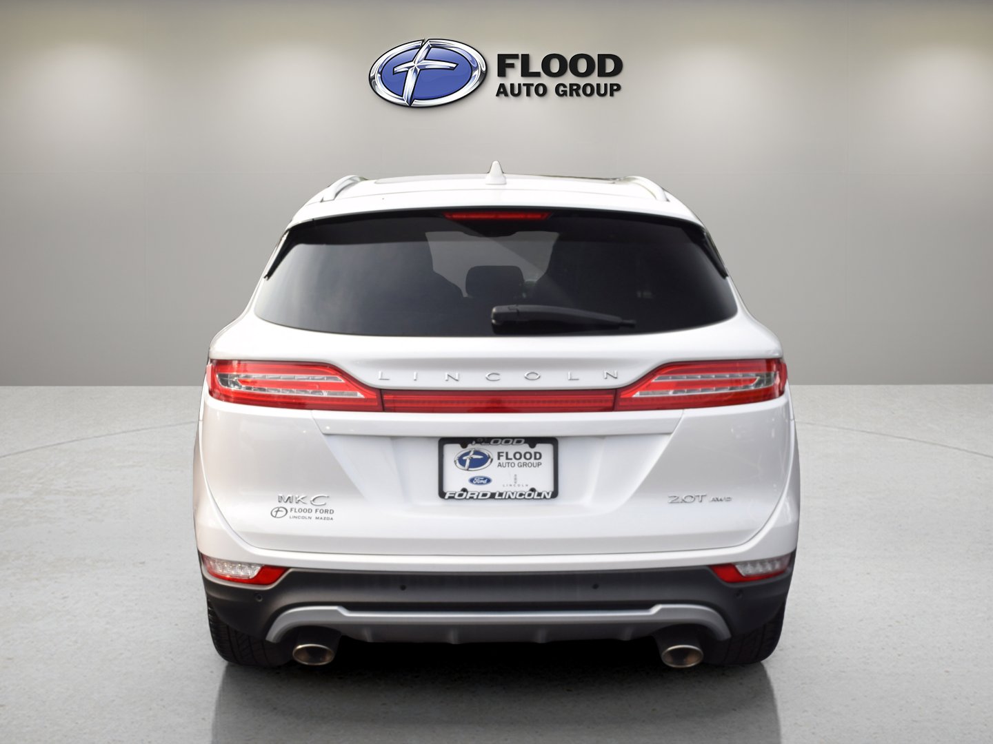 Used 2017 Lincoln MKC Select w/ Select Plus Package AWD/4WD image 5