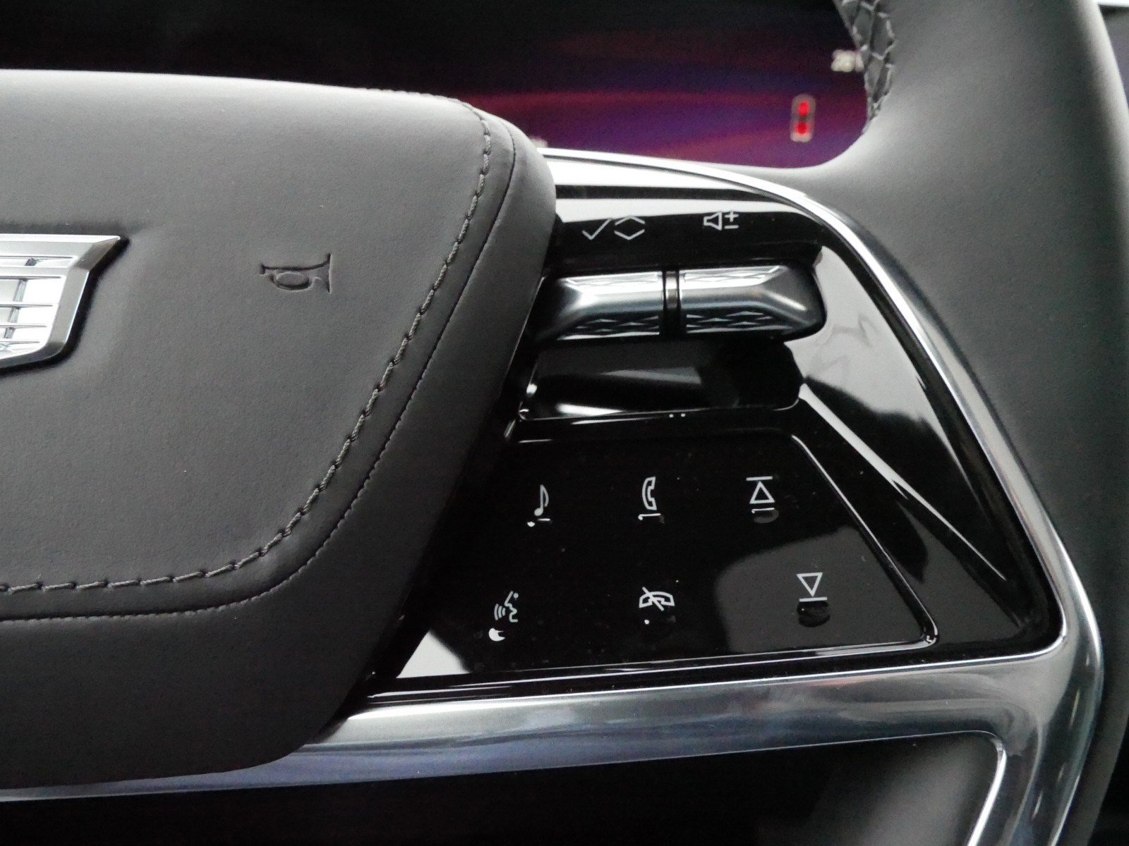 New 2025 Cadillac Escalade IQ Sport 2 image 23