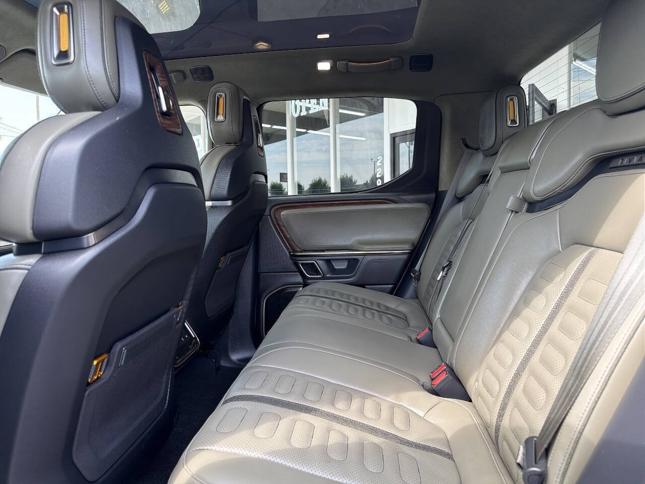 Used 2022 Rivian R1T Adventure AWD/4WD image 20