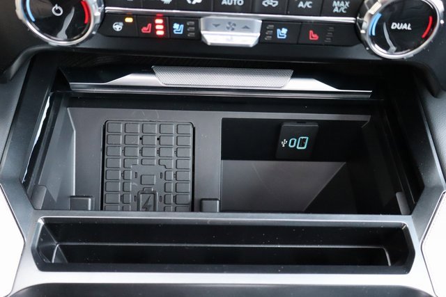 Used 2025 Ford F350 Platinum image 12