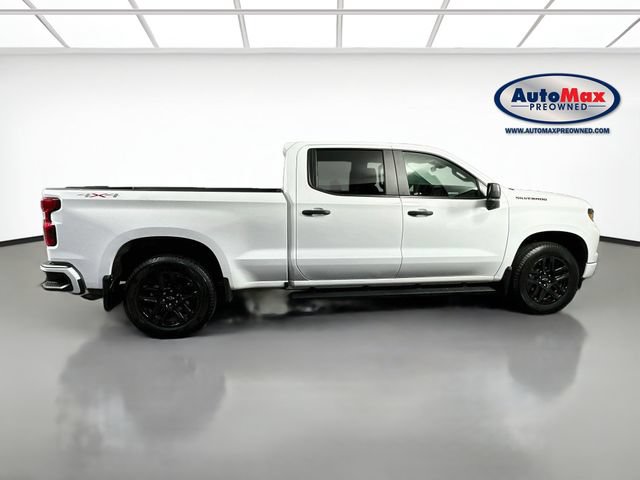 Used 2024 Chevrolet Silverado 1500 Custom w/ LPO, Dark Essentials Package AWD/4WD image 9