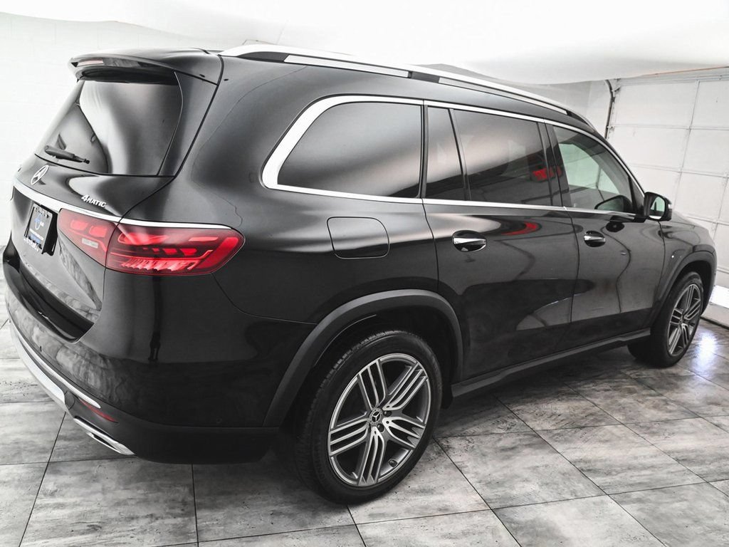 Used 2024 Mercedes-Benz GLS 450 4MATIC image 6