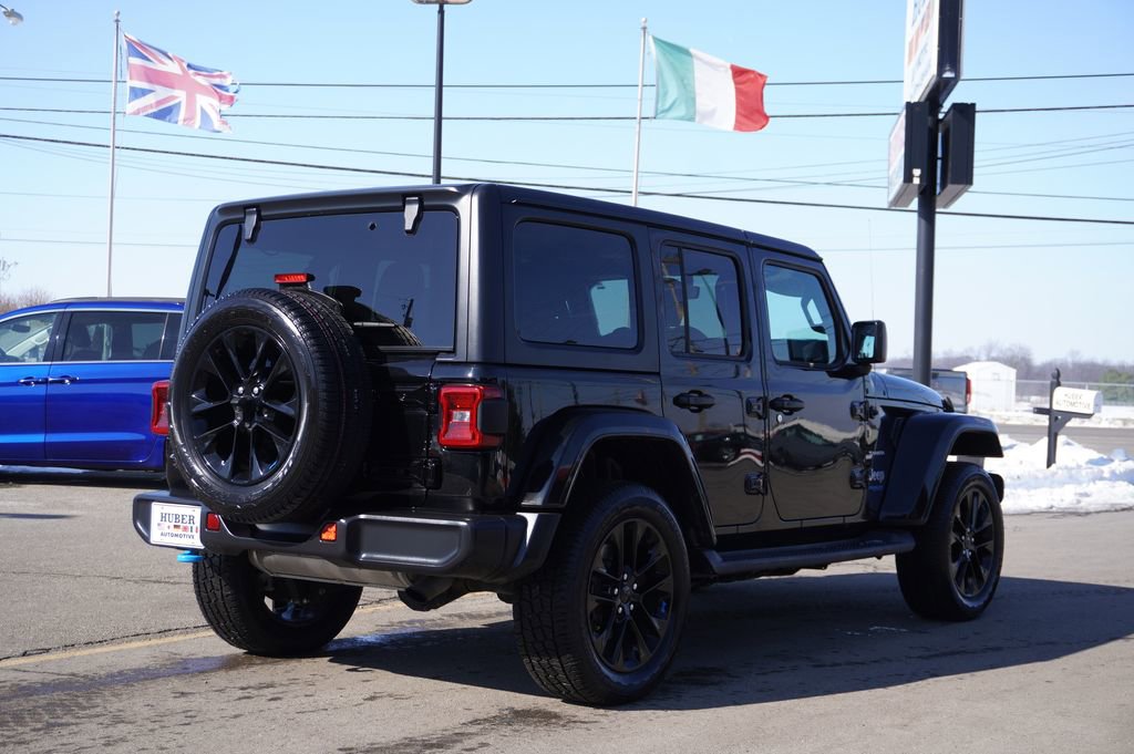 Used 2022 Jeep Wrangler Unlimited Sahara w/ Cold Weather Group image 7