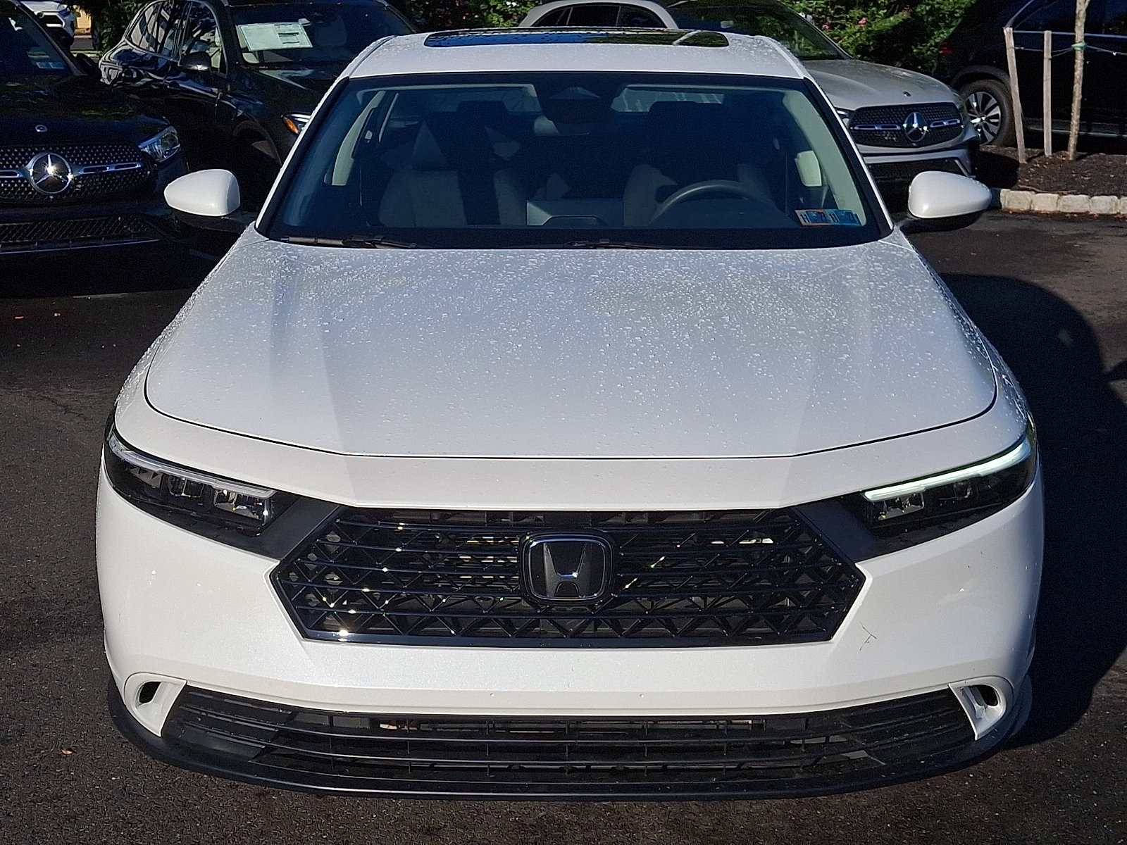 Used 2024 Honda Accord EX image 2