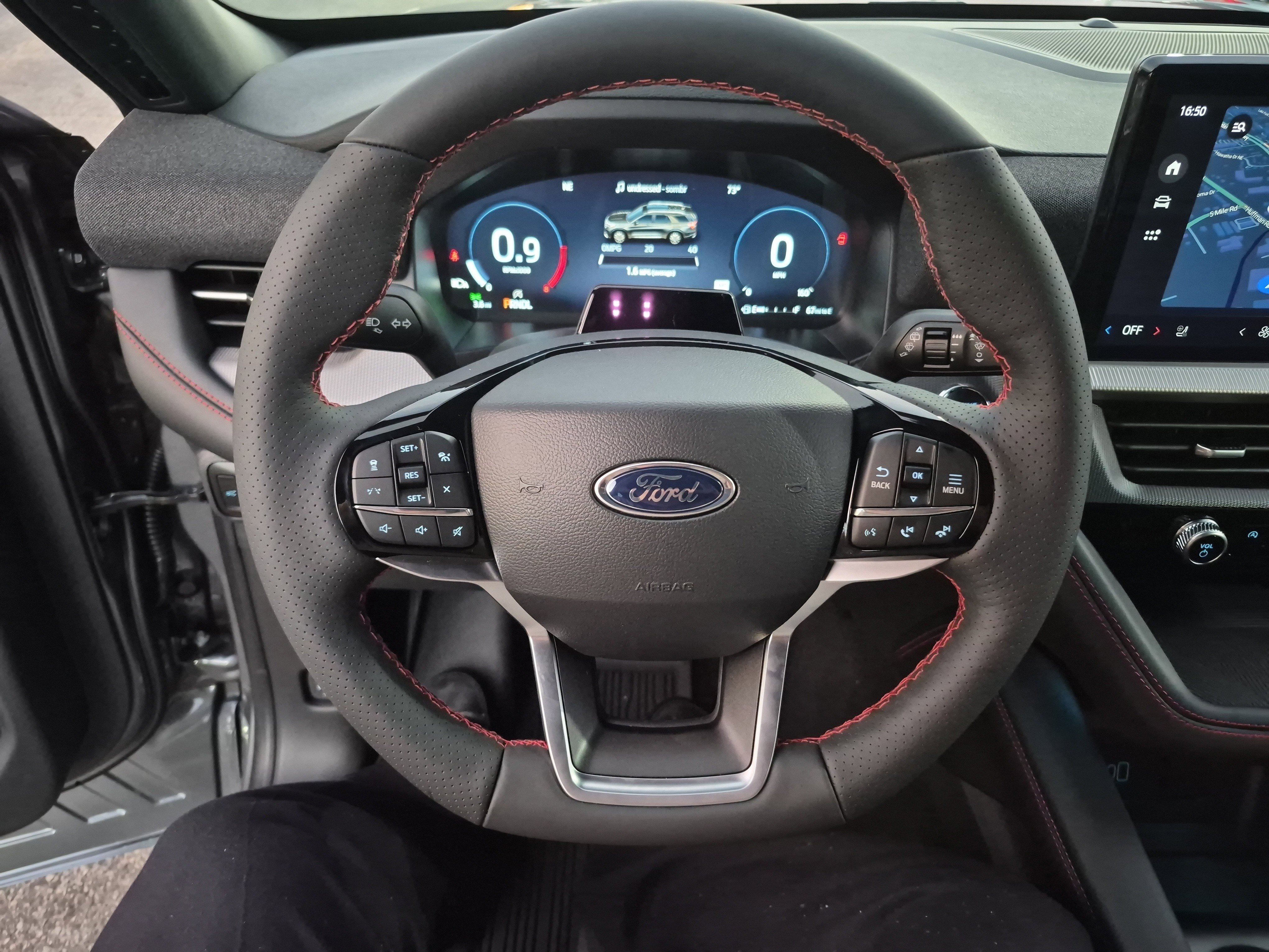 New 2026 Ford Explorer ST-Line w/ Premium Package image 31