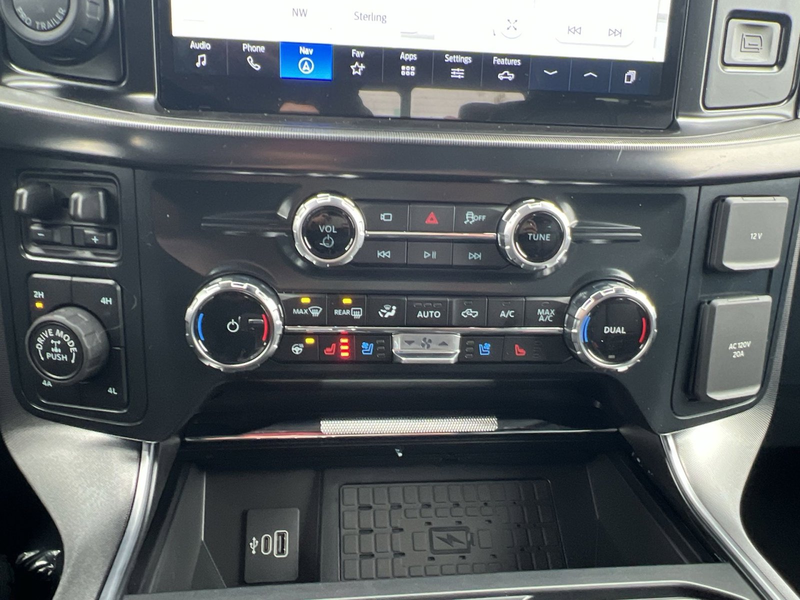 New 2025 Ford F150 Platinum w/ Equipment Group 702A High image 21