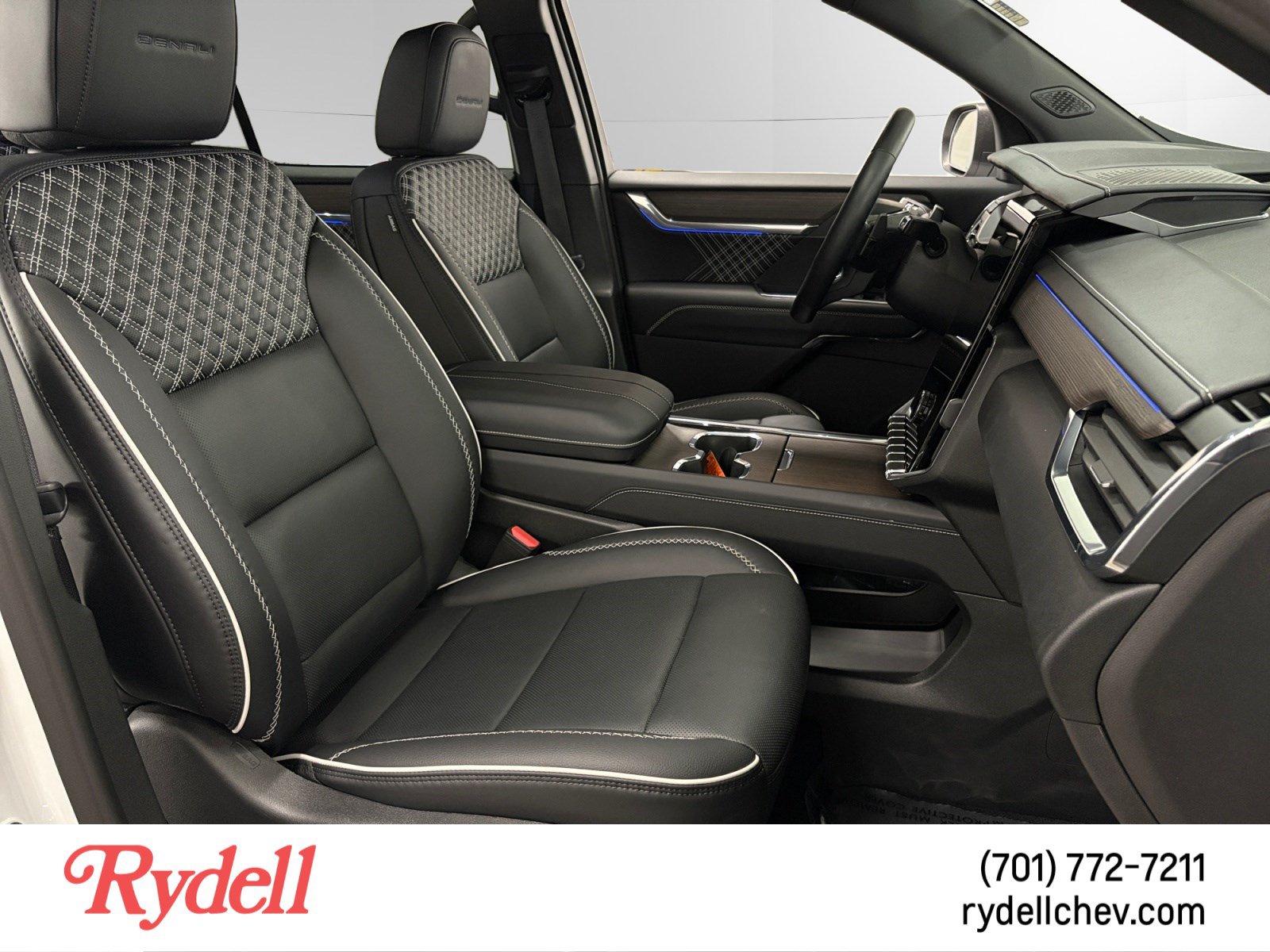 Certified 2026 GMC Acadia Denali w/ Super Cruise Package AWD/4WD image 17