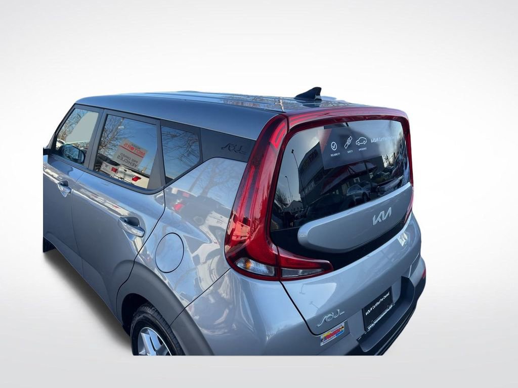Certified 2022 Kia Soul LX w/ Technology Package image 37