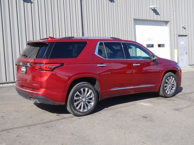 Used 2023 Chevrolet Traverse Premier image 14