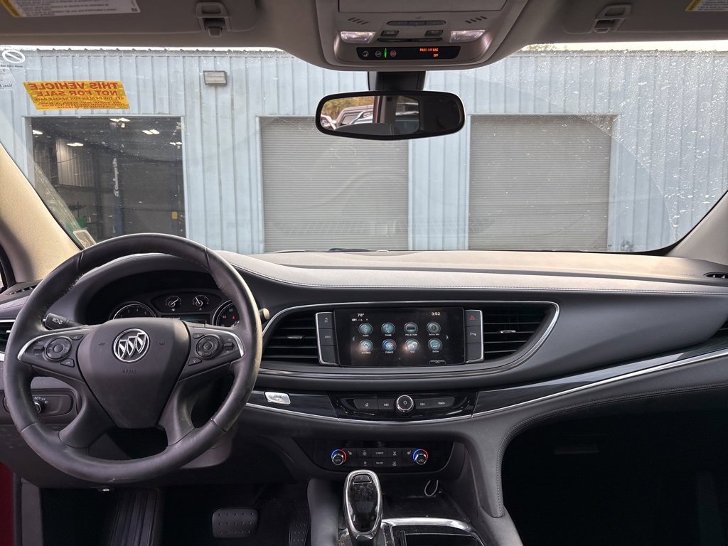 Used 2019 Buick Enclave Essence image 8