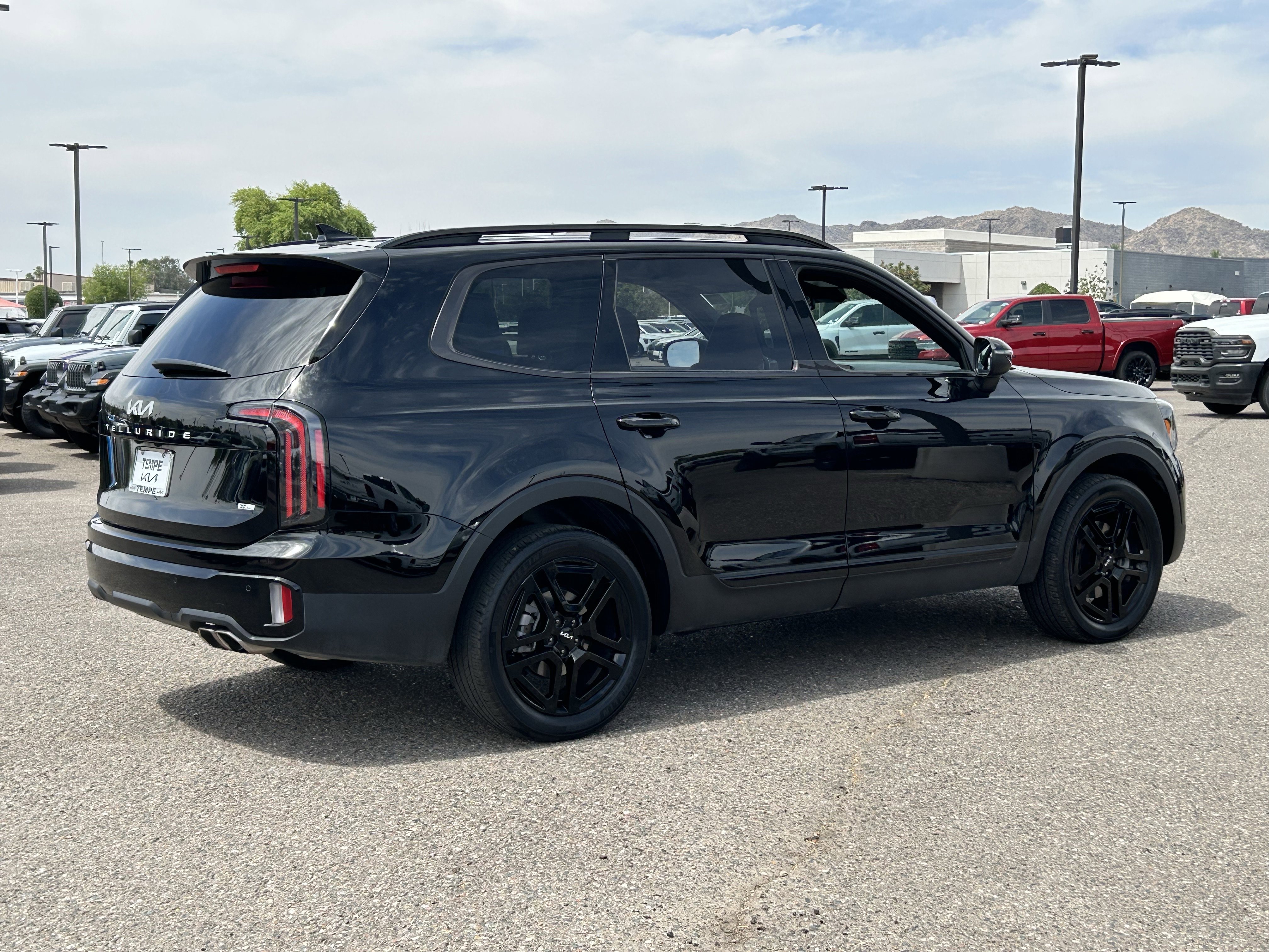 Used 2024 Kia Telluride EX X-Line image 5