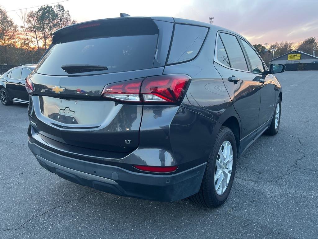 Used 2022 Chevrolet Equinox LT w/ Driver Convenience Package FWD image 4