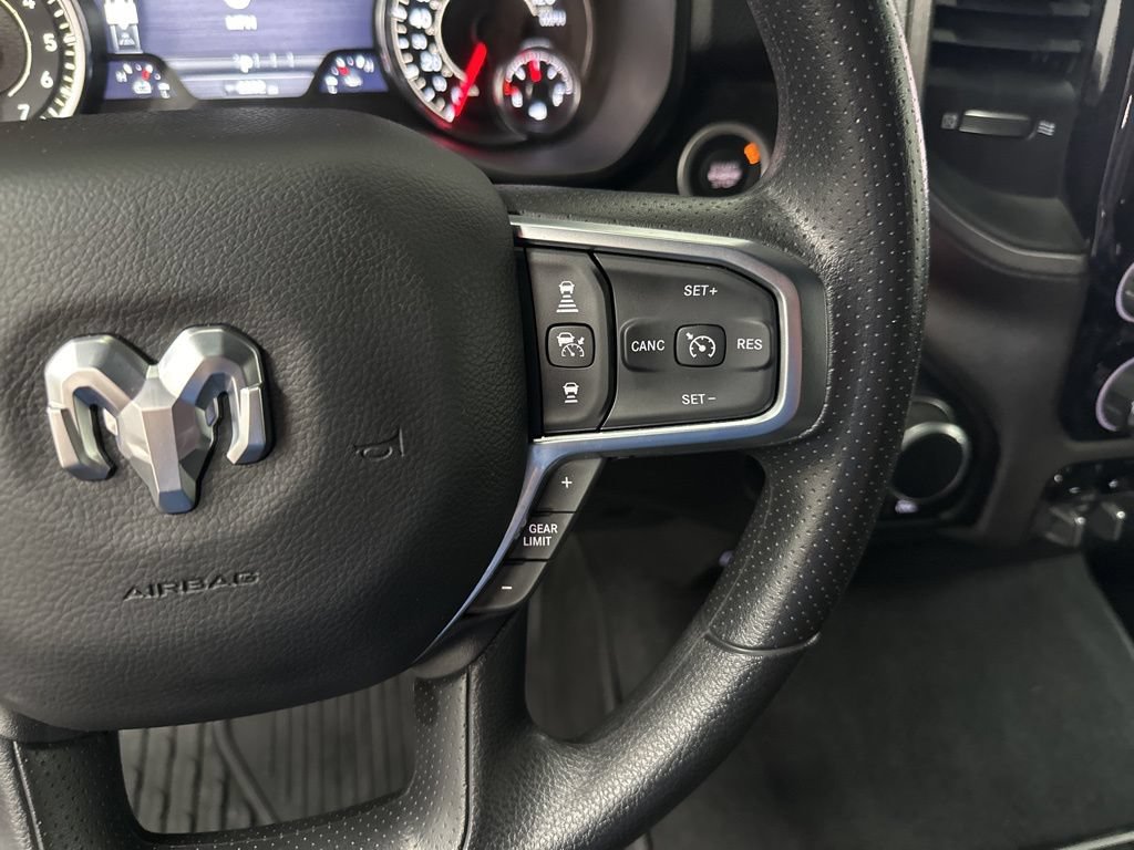 Used 2025 RAM 1500 Classic Warlock AWD/4WD image 16