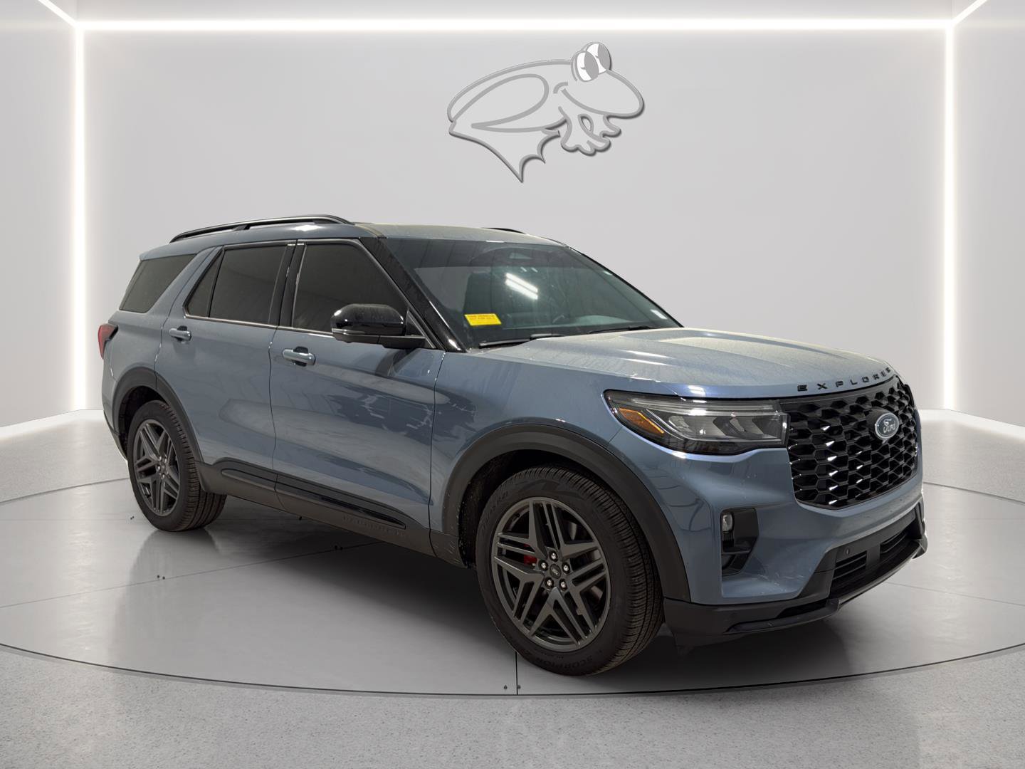 Used 2025 Ford Explorer ST w/ Sun And Sound Package image 7