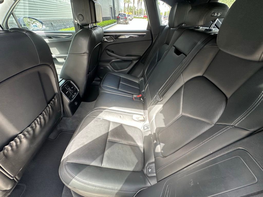 Used 2018 Porsche Macan S AWD/4WD image 38