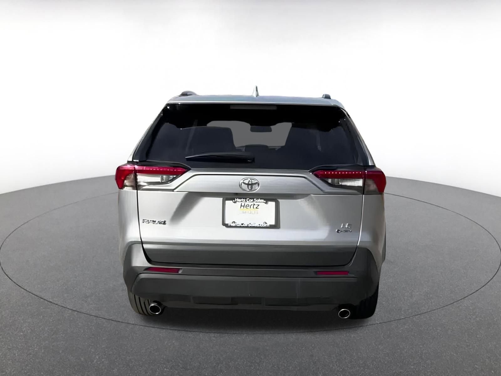 Used 2025 Toyota RAV4 LE image 12