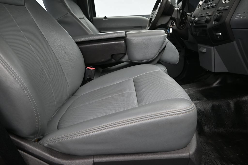 Used 2016 Ford F250 XL w/ XL Appearance Package AWD/4WD image 24