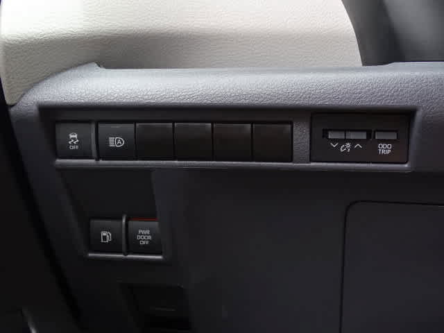 Used 2023 Toyota Sienna Limited AWD/4WD image 38