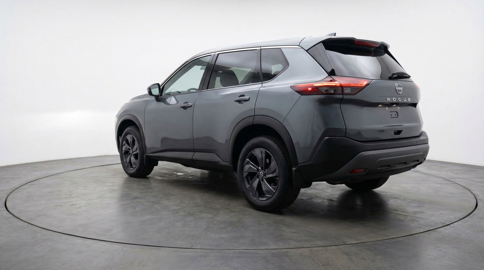 Used 2025 Nissan Rogue SV image 6