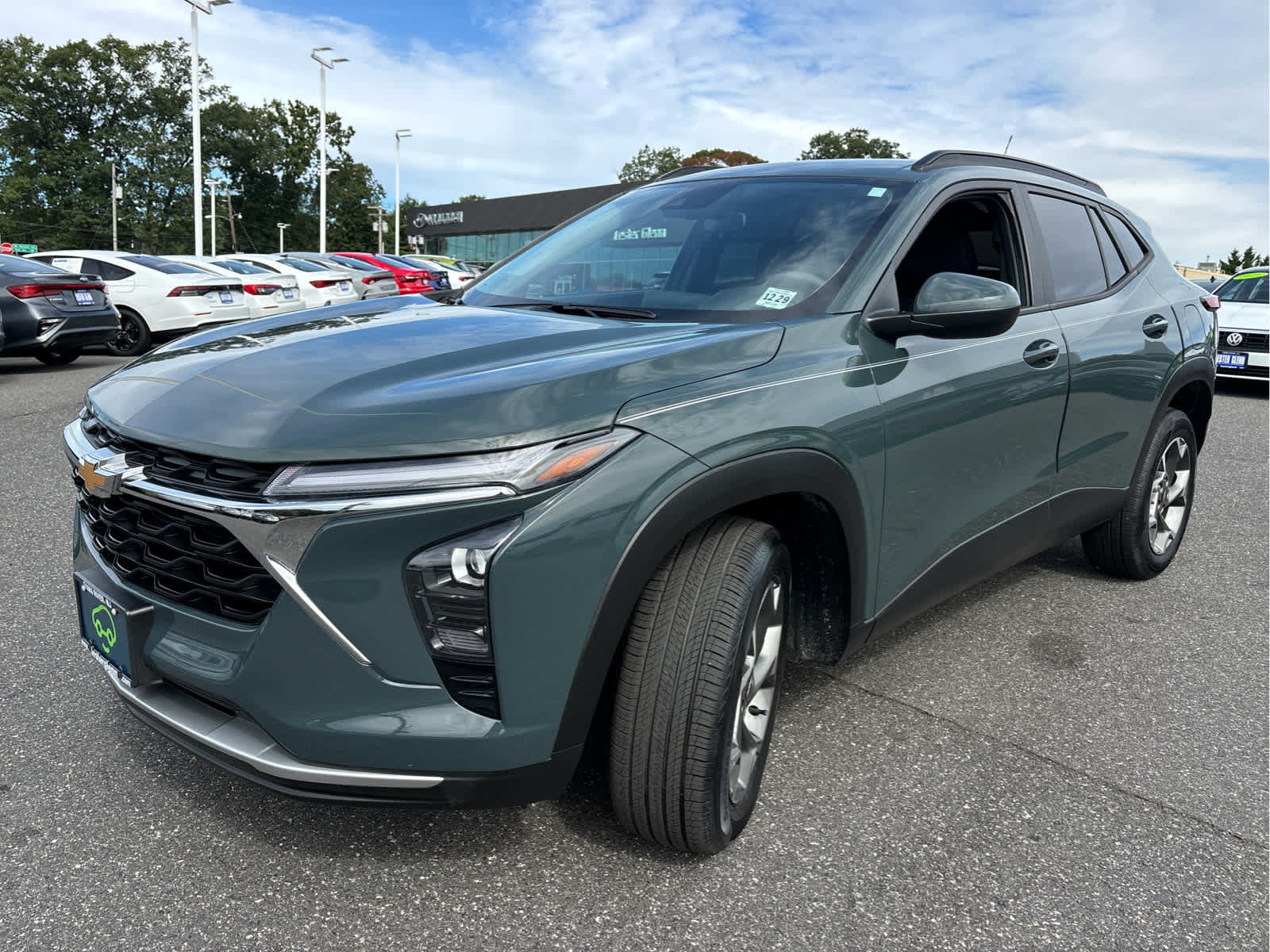 Used 2025 Chevrolet Trax LT FWD image 5