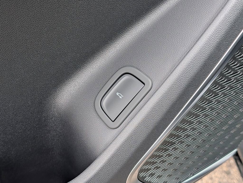 New 2026 Buick Enclave Sport Touring w/ Power Package image 11