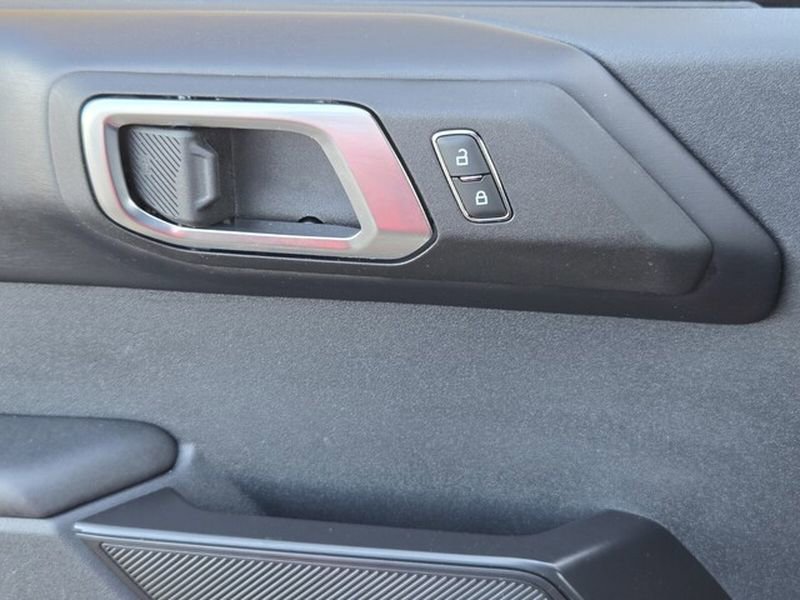 Used 2024 Ford Bronco Badlands image 28