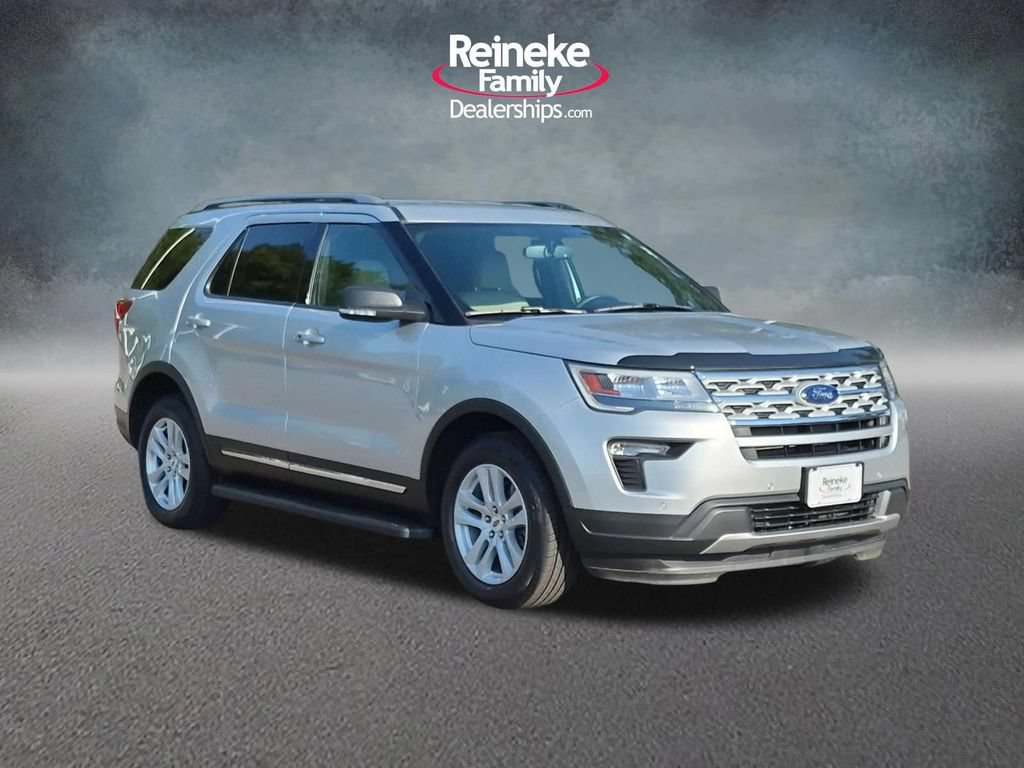 Used 2019 Ford Explorer XLT w/ Equipment Group 202A AWD/4WD image 3