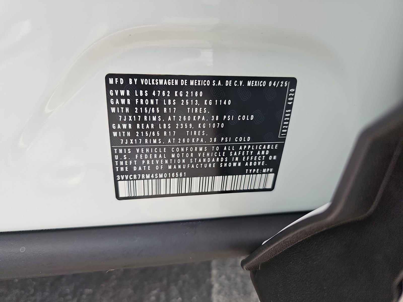 Used 2025 Volkswagen Tiguan S FWD image 35