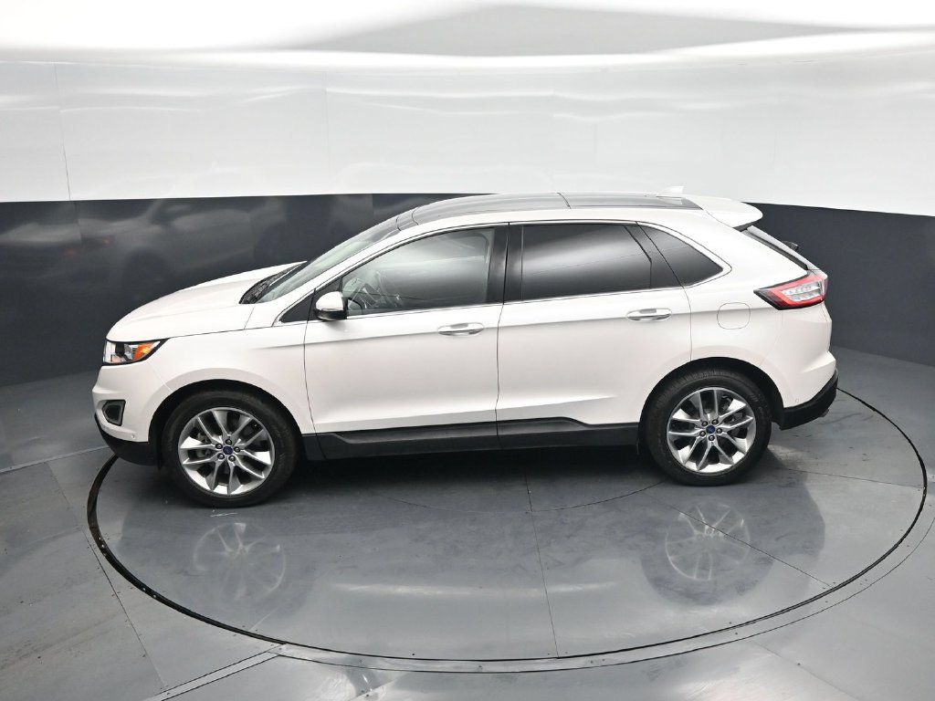 Certified 2018 Ford Edge Titanium w/ Equipment Group 302A AWD/4WD image 46