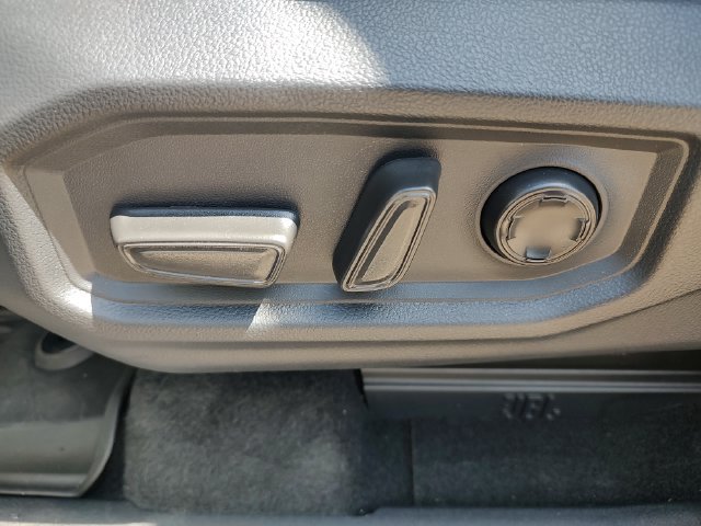 Used 2023 Toyota Sequoia Platinum AWD/4WD image 28