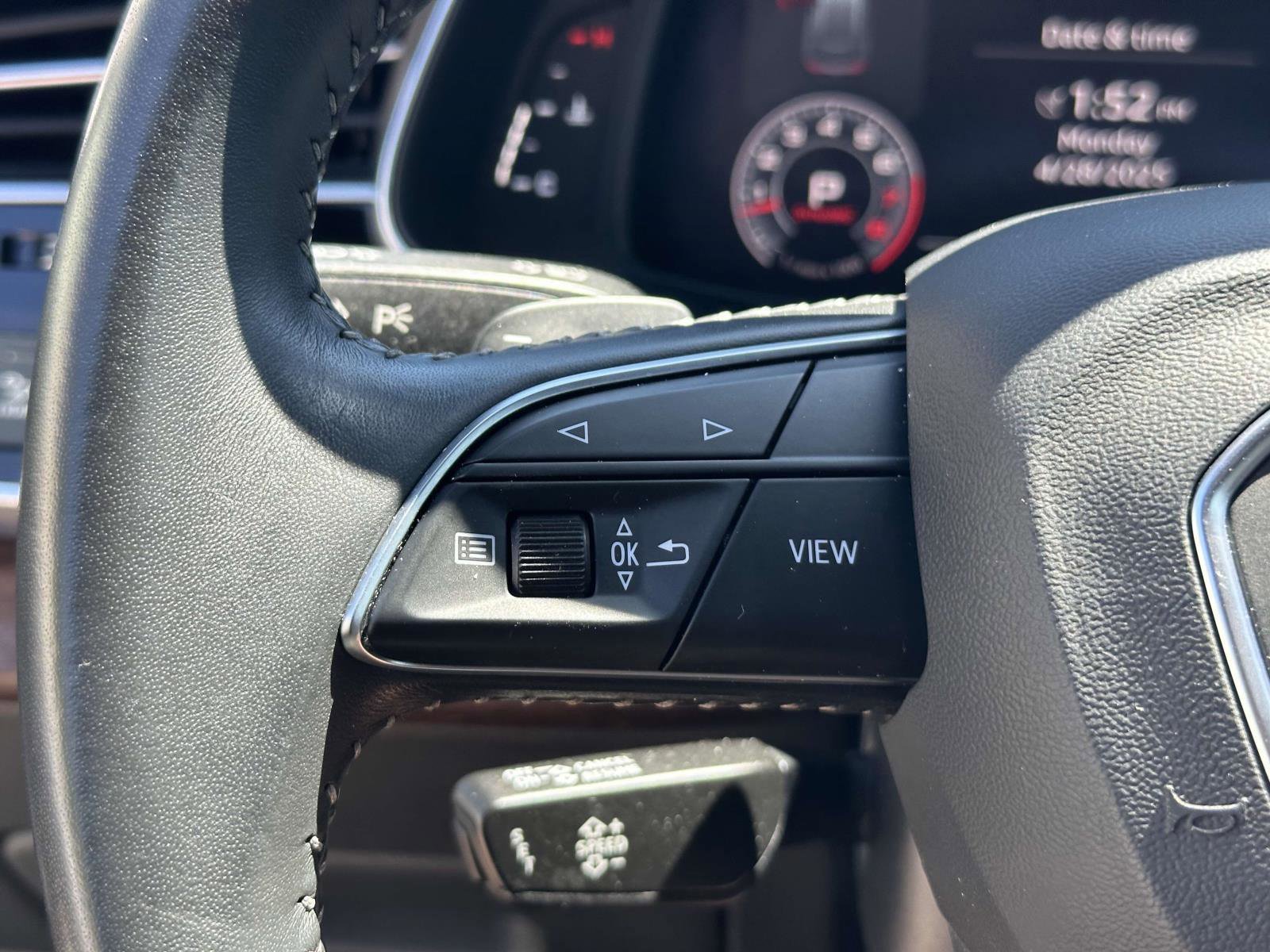 Used 2019 Audi Q8 Premium Plus w/ Premium Plus image 26