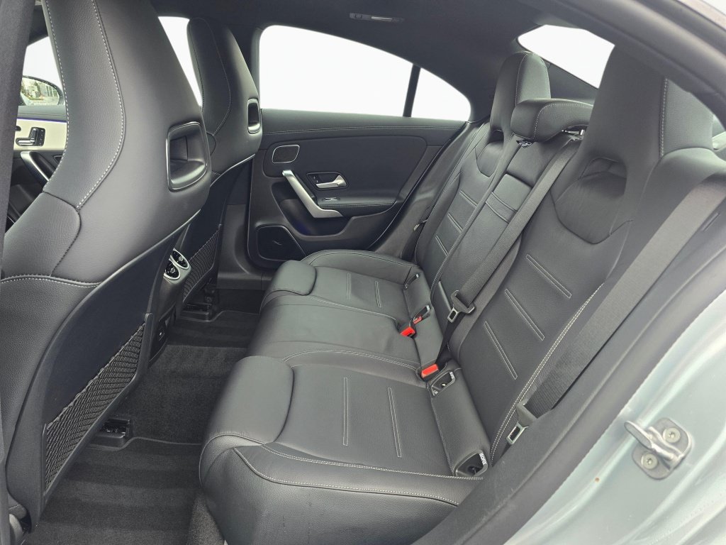 Used 2025 Mercedes-Benz CLA 35 AMG 4MATIC image 18