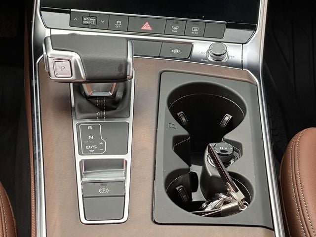 Used 2025 Audi A6 Premium Plus image 25