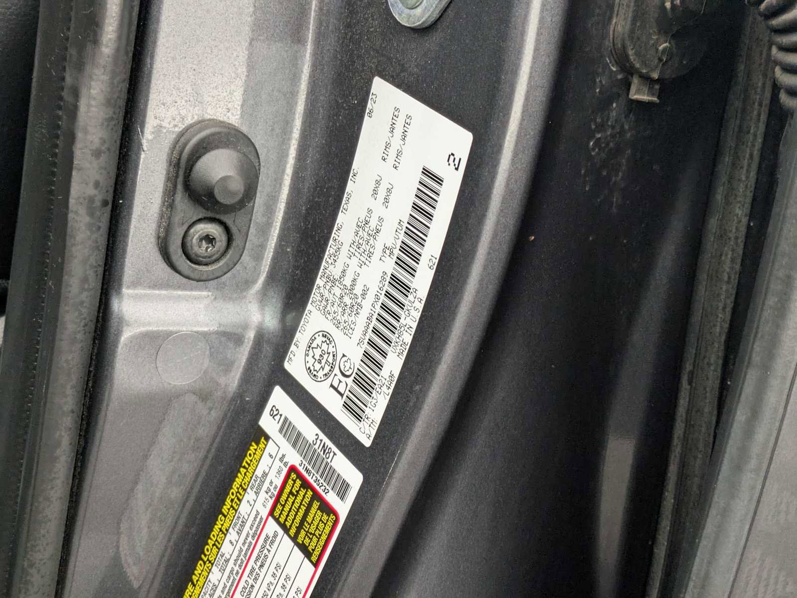 Used 2023 Toyota Sequoia Capstone AWD/4WD image 35