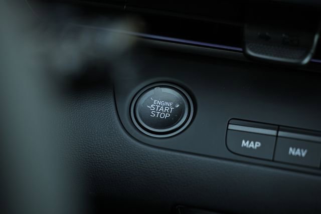 New 2025 Hyundai Elantra SEL image 15