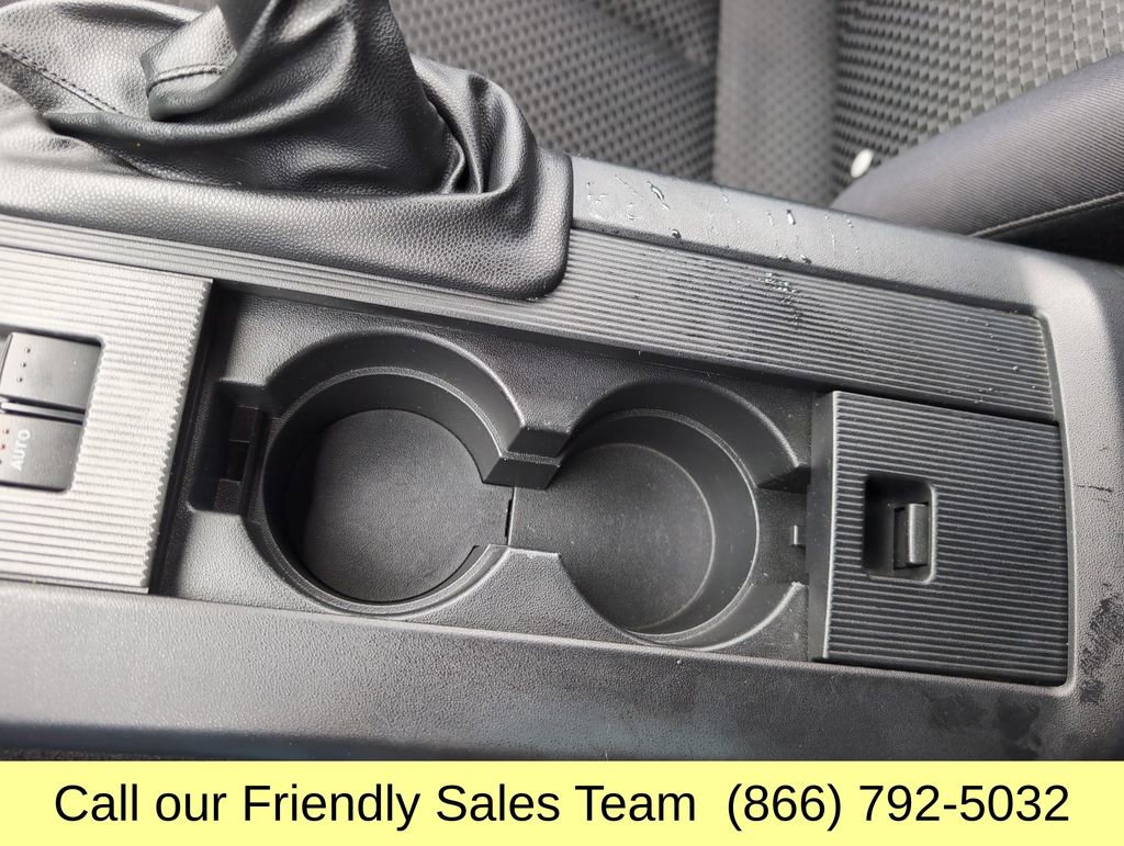 Used 2006 MAZDA MX-5 Miata Touring image 25