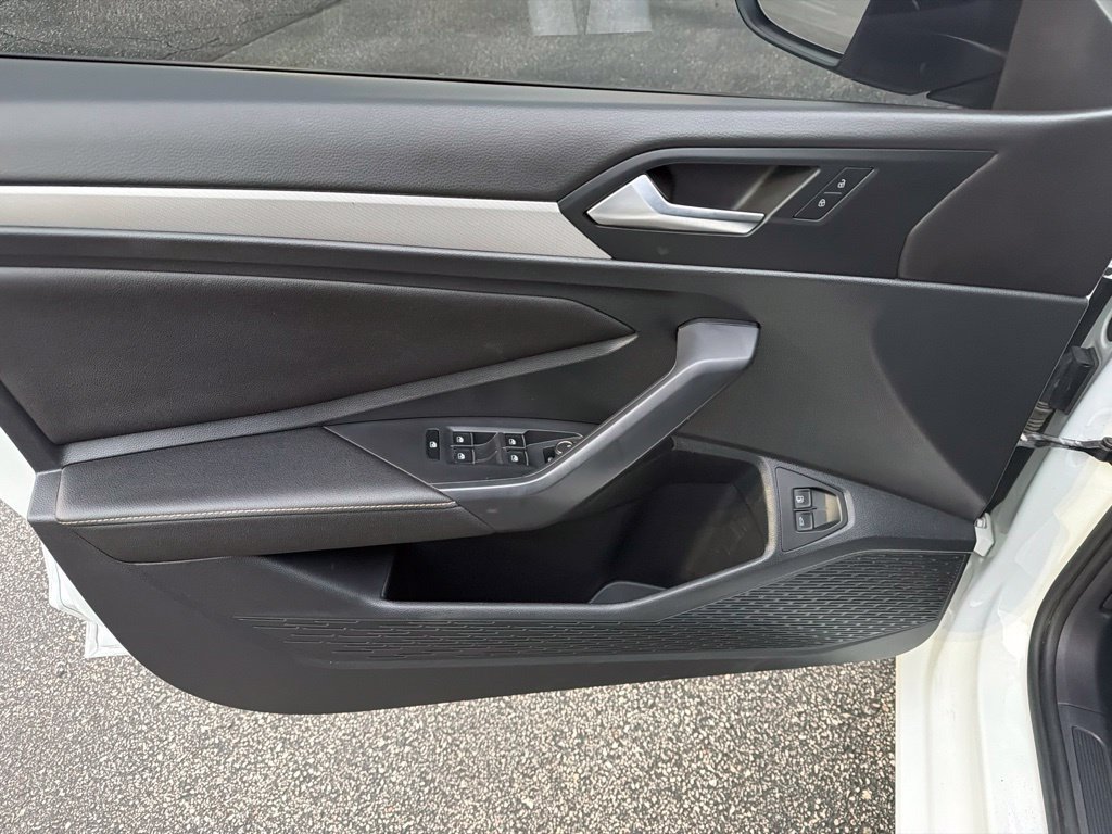 Used 2022 Volkswagen Jetta Sport FWD image 23