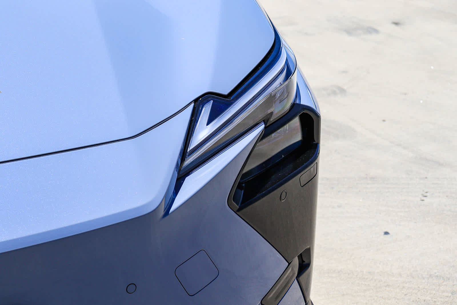 New 2026 Lexus ES 350e FWD image 7