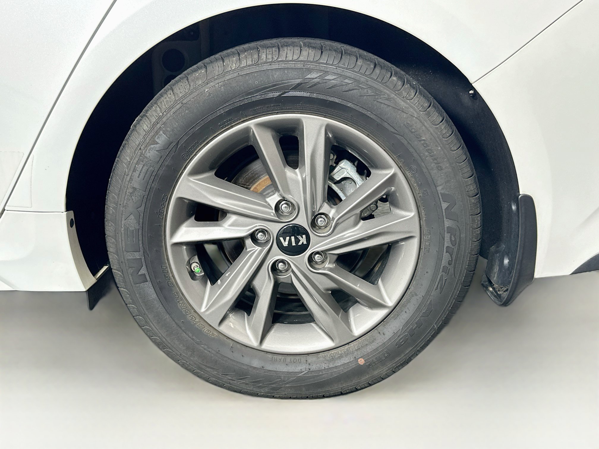 Used 2020 Kia Optima LX FWD image 11