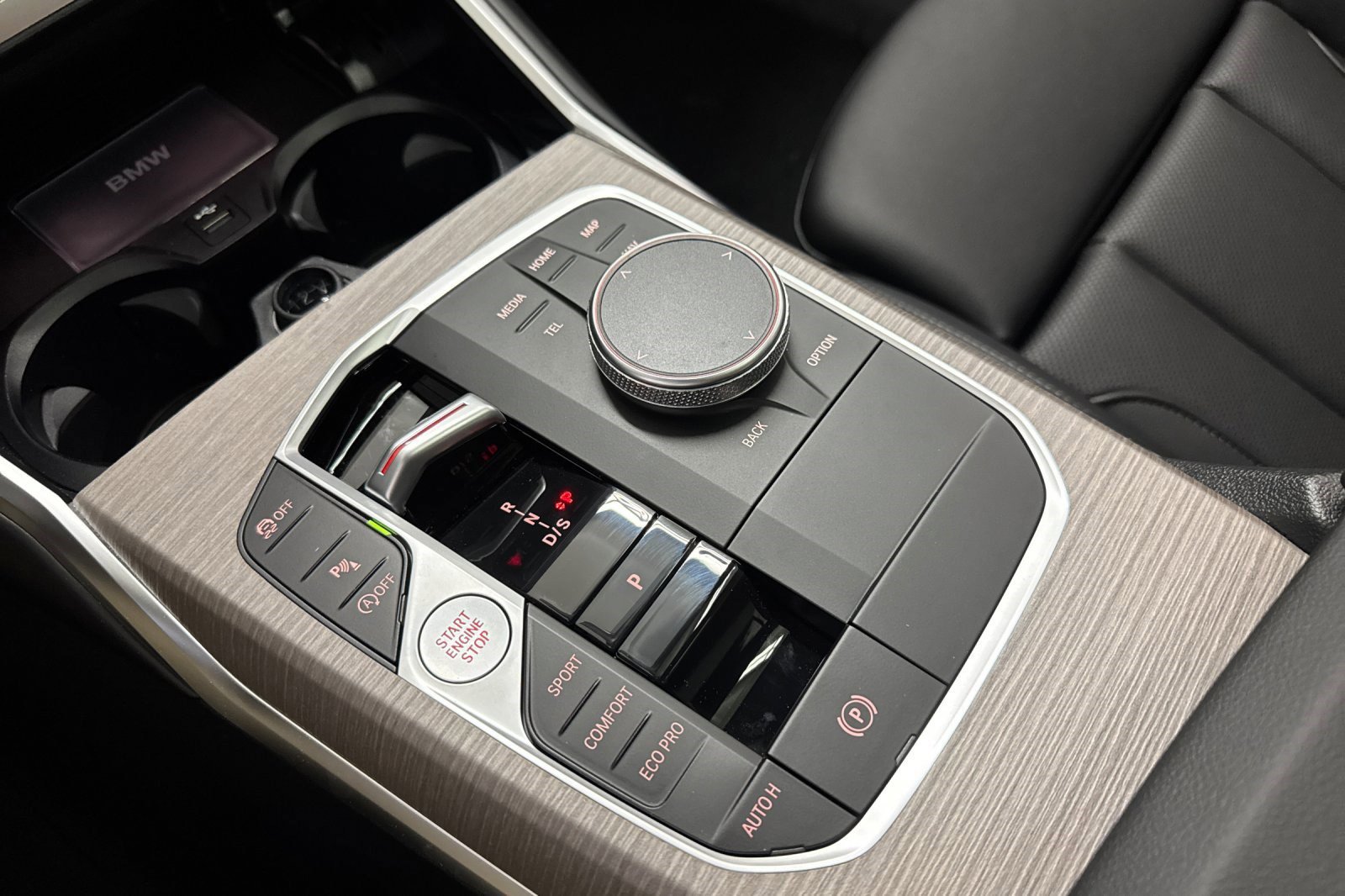 New 2026 BMW 330i Sedan w/ Premium Package image 18